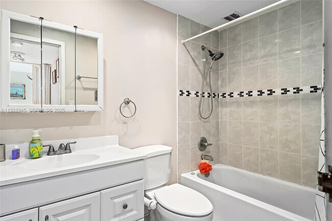 Building Photo - 210 172nd St