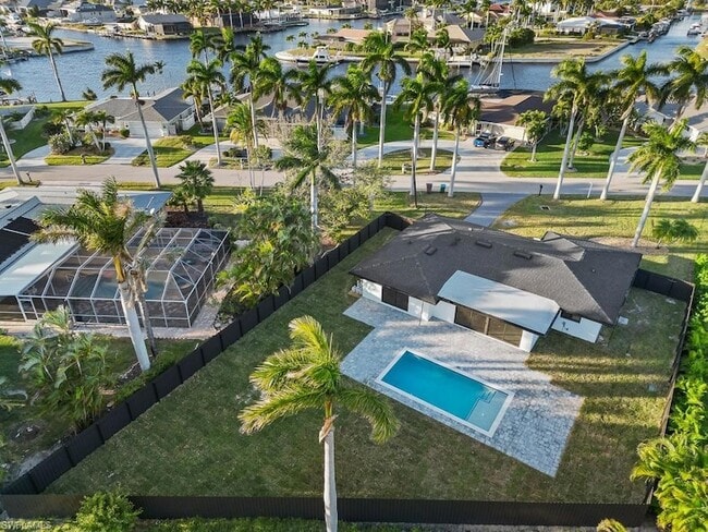 Building Photo - 112 Bayshore Dr