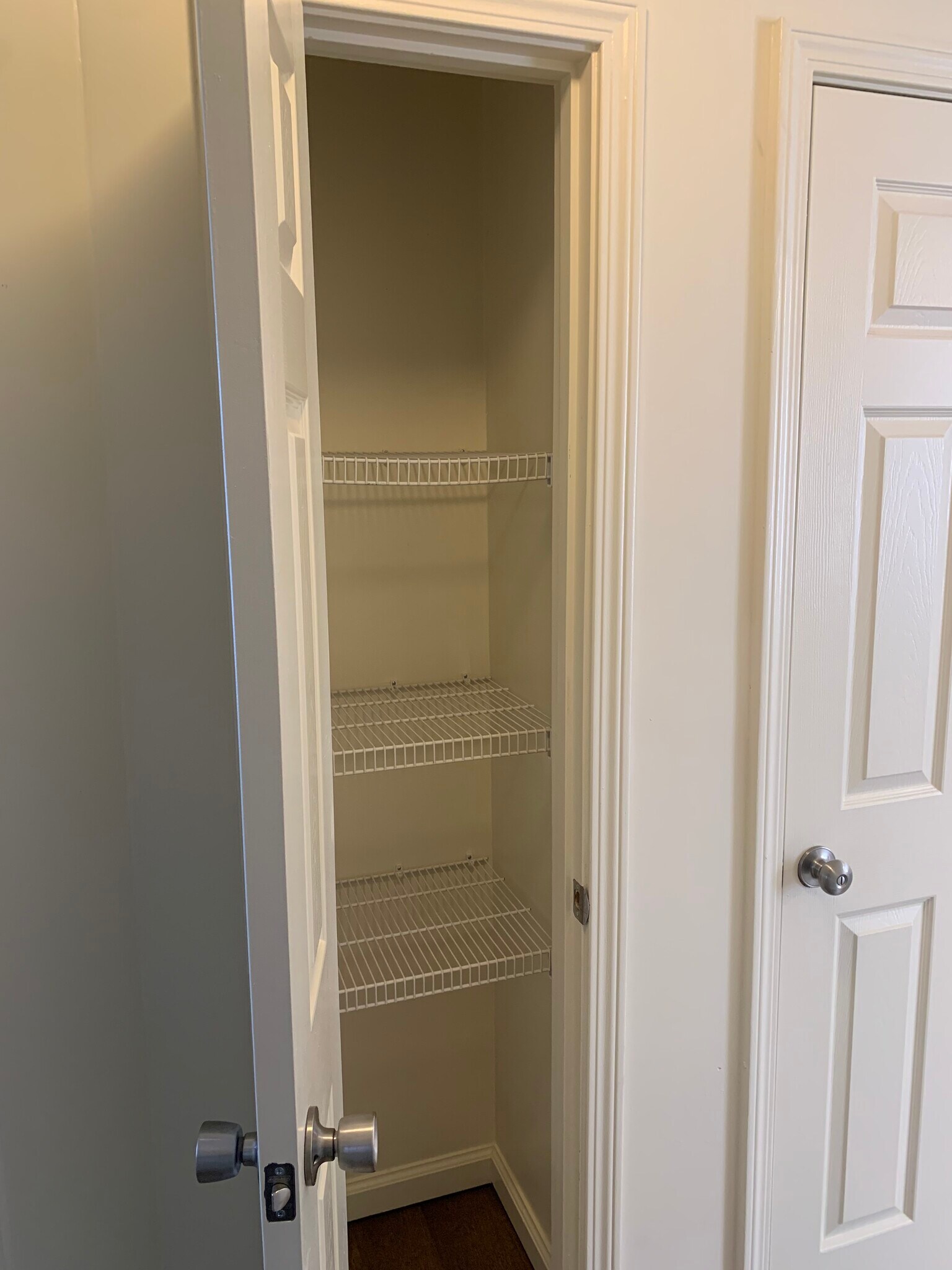 Building Photo - 1065 B Brandy Lane