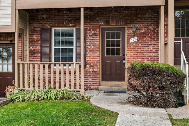 Building Photo - 3-Bedroom Louisville Townhome with Finished Basement