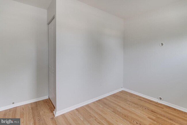 Building Photo - 24 Sebastiani Blvd