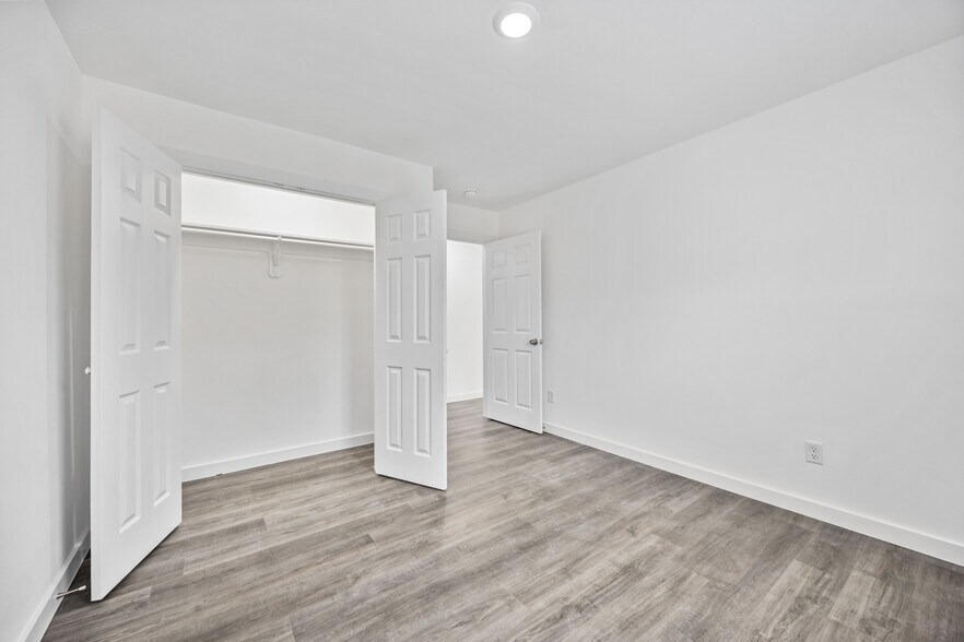 Building Photo - 8220 Bigwood St