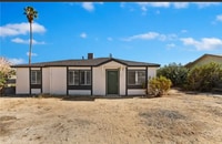 Building Photo - Stylish & Spacious: Newly Renovated 3 Bedr...