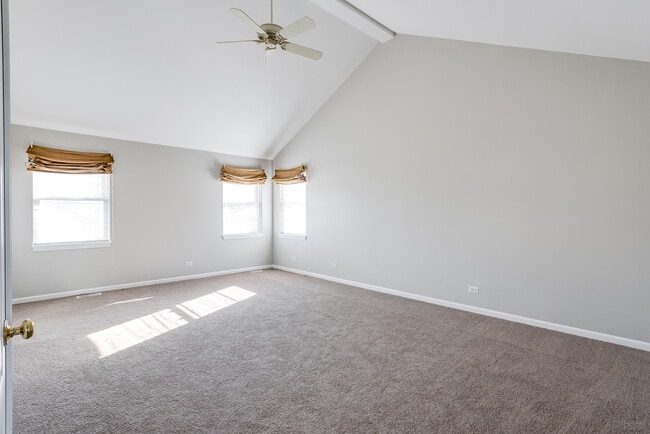 Building Photo - 954 Campbell Dr