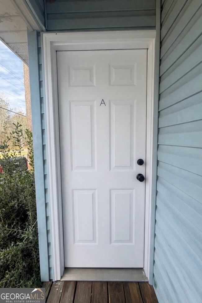 Building Photo - 2361 River Ridge Rd NE