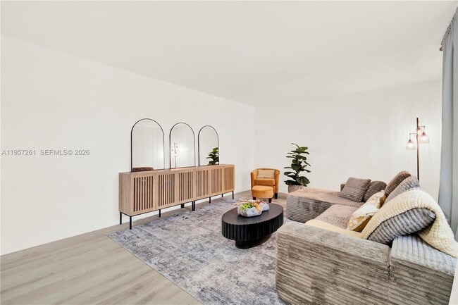 Building Photo - 51 NE 56th Ct