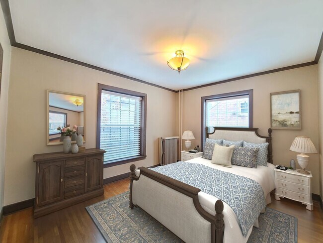 Building Photo - 2230 W Pacific Ave