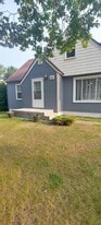 Building Photo - 1696 Hendrick Rd