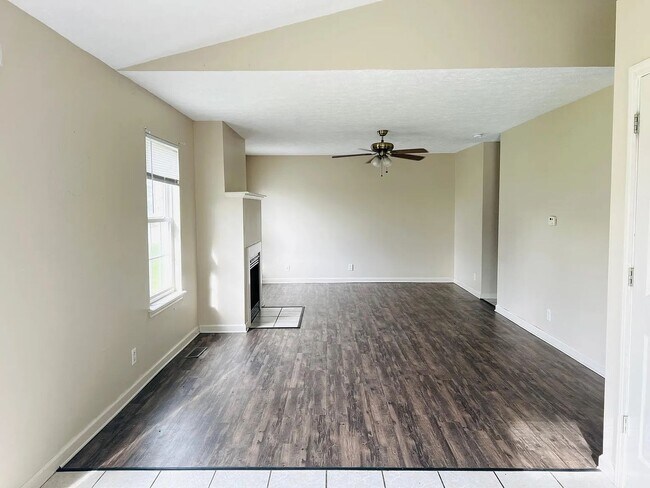 Building Photo - 40 Cabernet Ct