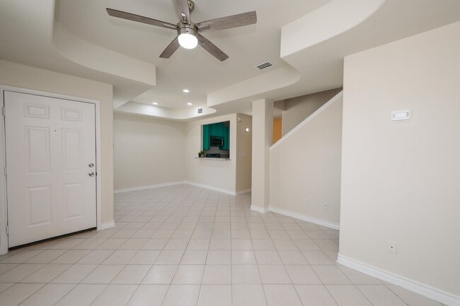 Building Photo - 1000 Ranchway Dr