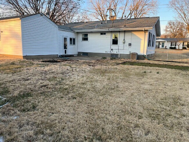 Building Photo - 1160 Mullanphy Ln