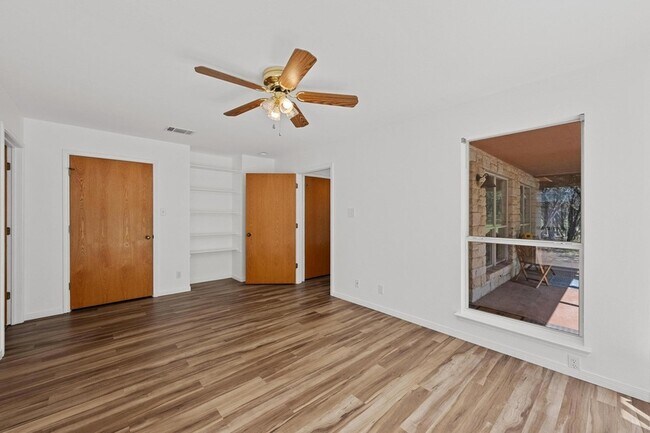 Building Photo - 4207 Deer Trail