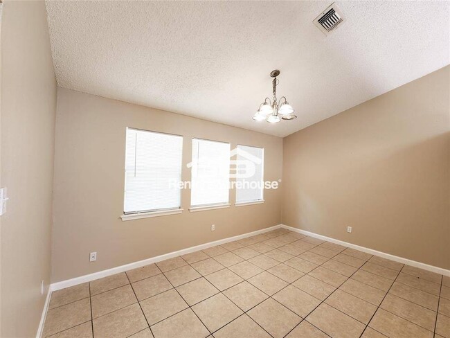 Building Photo - 3207 Glade Springs Dr