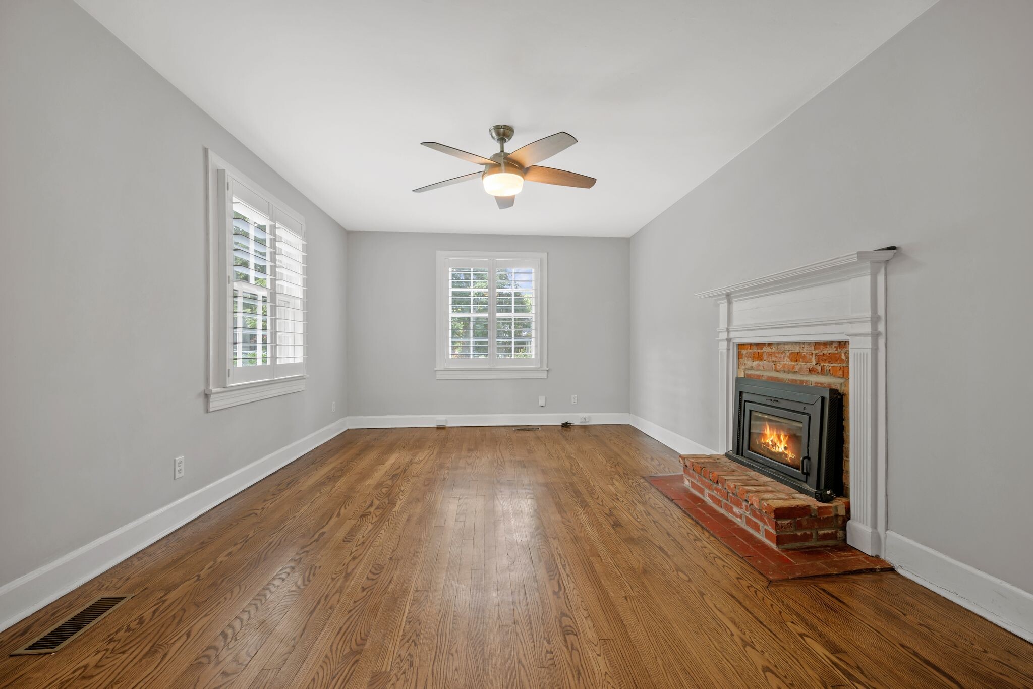 Building Photo - 5927 Old Harding Pike