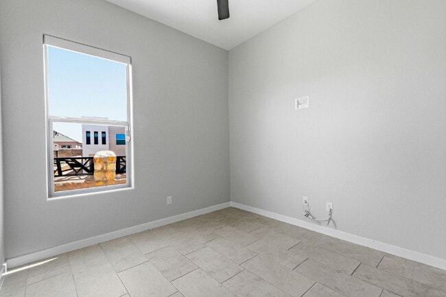 Building Photo - Modern Corner Home | 4 Bedrooms | 2.5 Bathrooms | Covered Outdoor Living