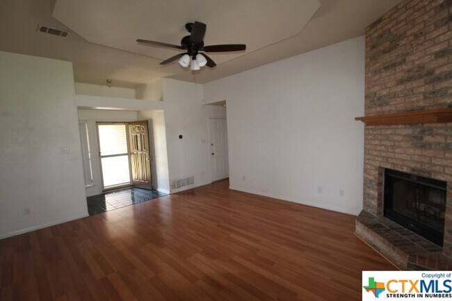 Building Photo - 4209 Adobe Dr