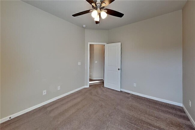 Building Photo - 154 Canvas Ives Dr