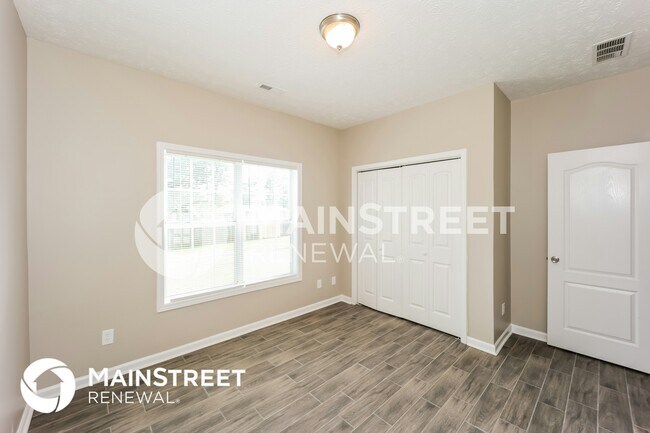 Building Photo - 3399 Bells Landing Dr