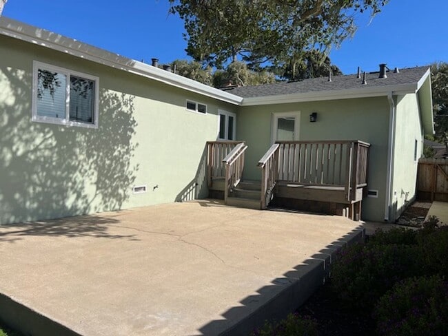 Building Photo - 856 Marino Pines Rd