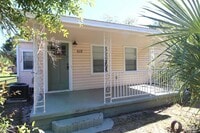 Building Photo - 618 N B St