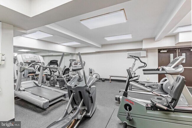 Building Photo - 5300 Holmes Run Pkwy