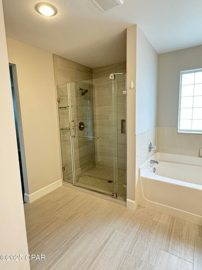 Building Photo - 222 Biltmore Pl