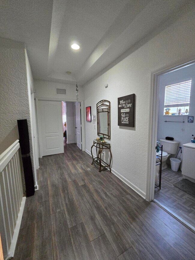 Building Photo - 2208 Shoma Dr