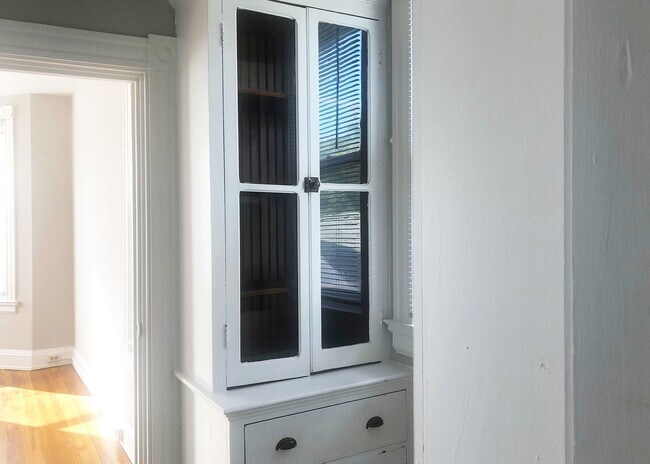 Building Photo - 344-348 Howell Avenue