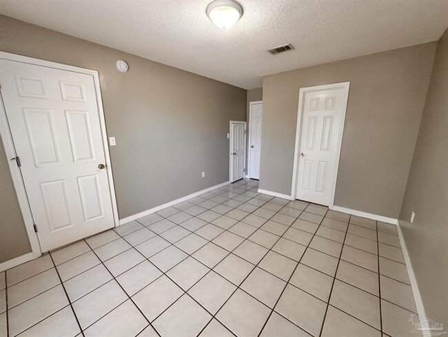 Building Photo - 5715 Cacica St