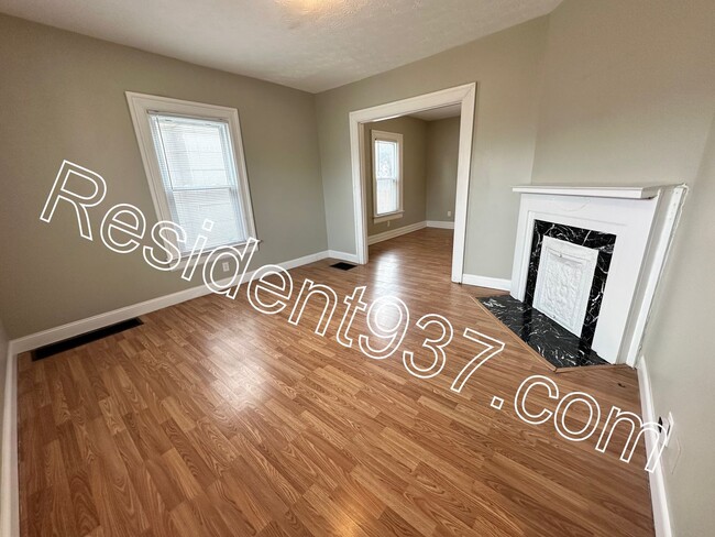 Building Photo - 2 Bed 1 Bath  Close to UD