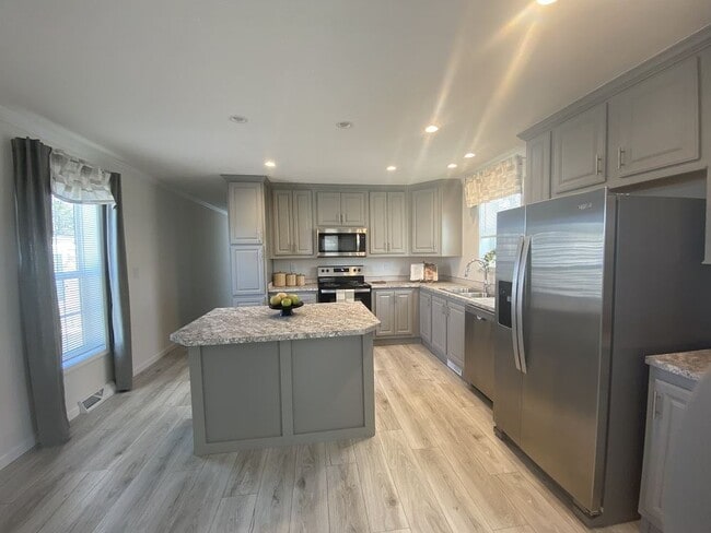 Building Photo - 49 Woodchuck Pkwy