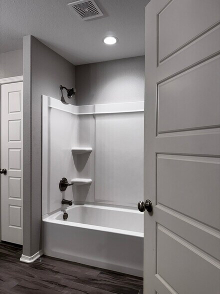 Building Photo - 5438 Heritage Valley Dr