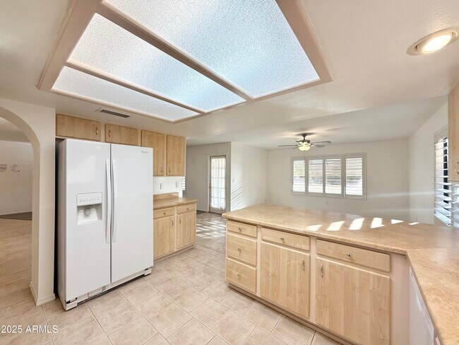 Building Photo - 7641 E Pueblo Ave