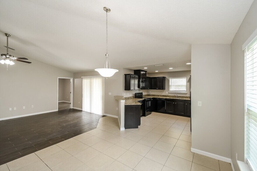 Building Photo - 3258 Hidden Meadows Ct