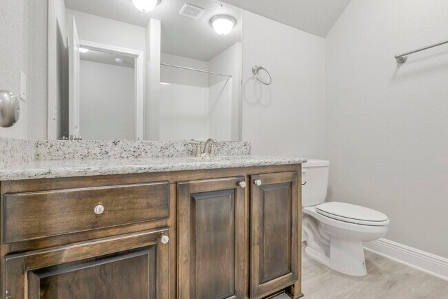 Building Photo - 5402 Parkside Dr