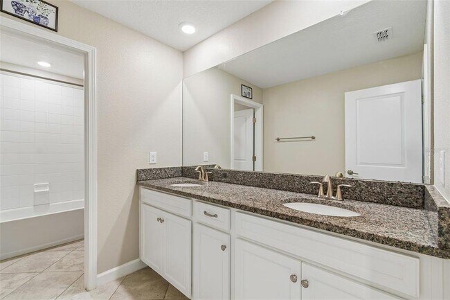Building Photo - 25057 Lambrusco Loop