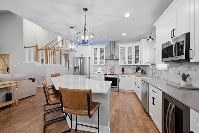 Building Photo - Bright Steubing Ranch Home with Two Primary Suites & Solar Panels