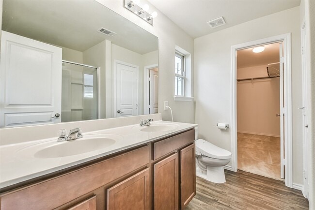 Building Photo - 5047 Royal Amber Ln