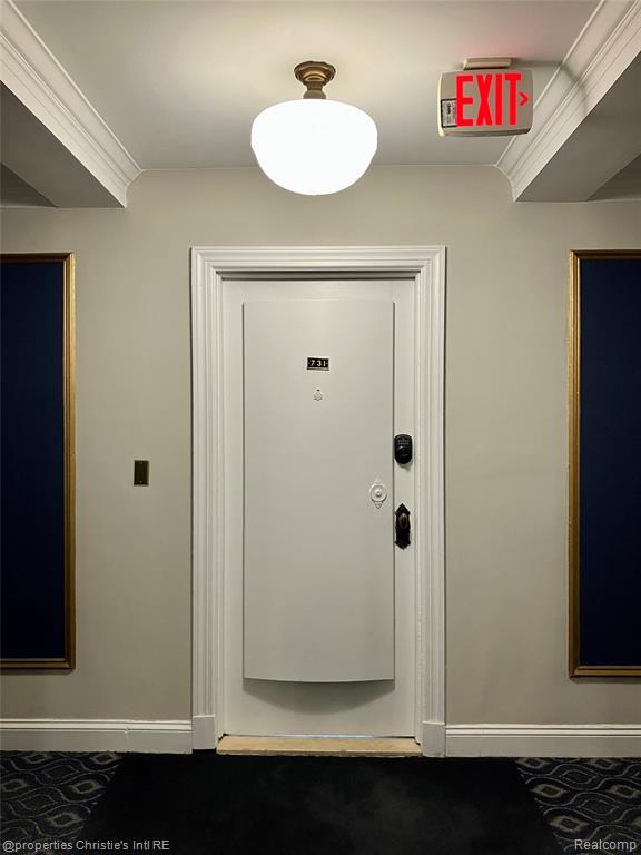 Building Photo - 15 E Kirby St