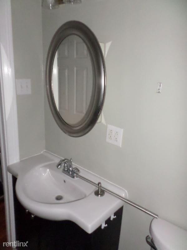 Building Photo - 2 br, 1 bath House - 1734 north blvd.