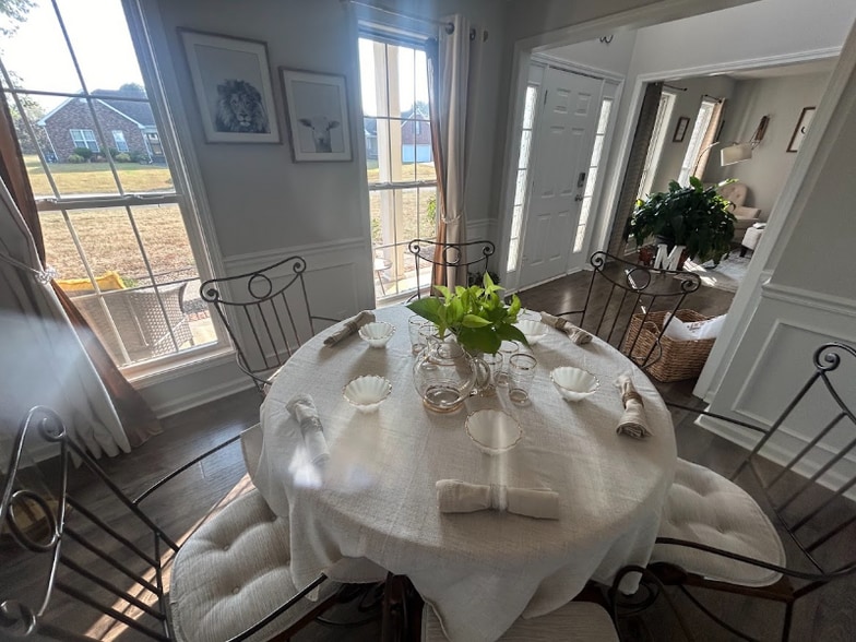 Building Photo - 3378 Poplar Hill