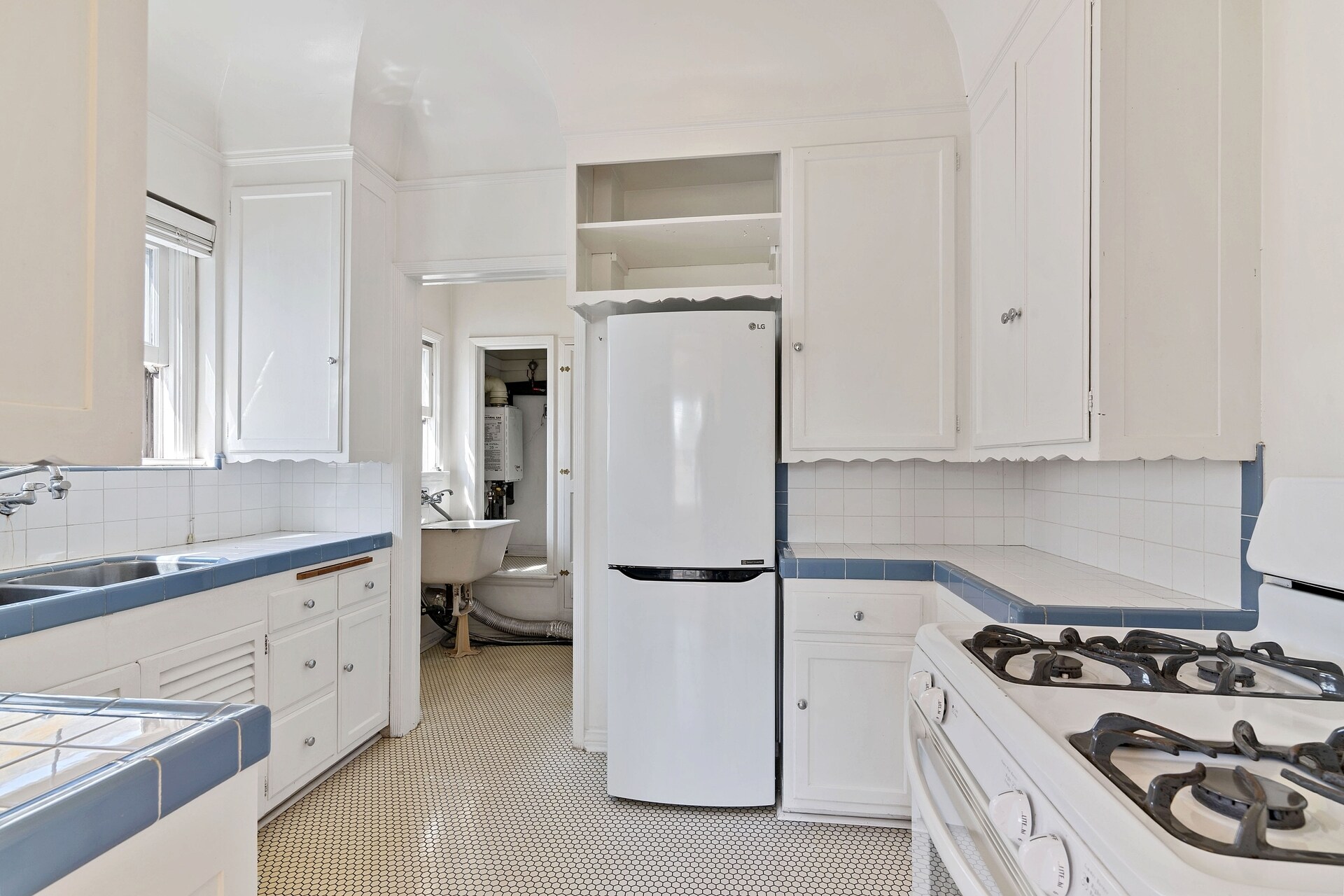 Building Photo - 117 1/2 N Harper Ave