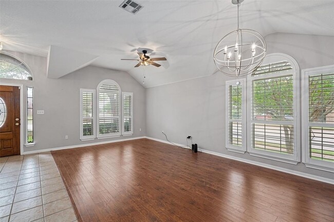 Building Photo - 901 Cashew Ln