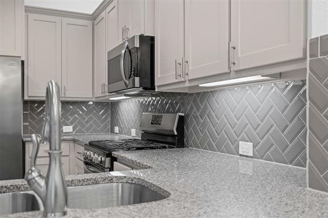 Building Photo - 3012 Gaylord Dr