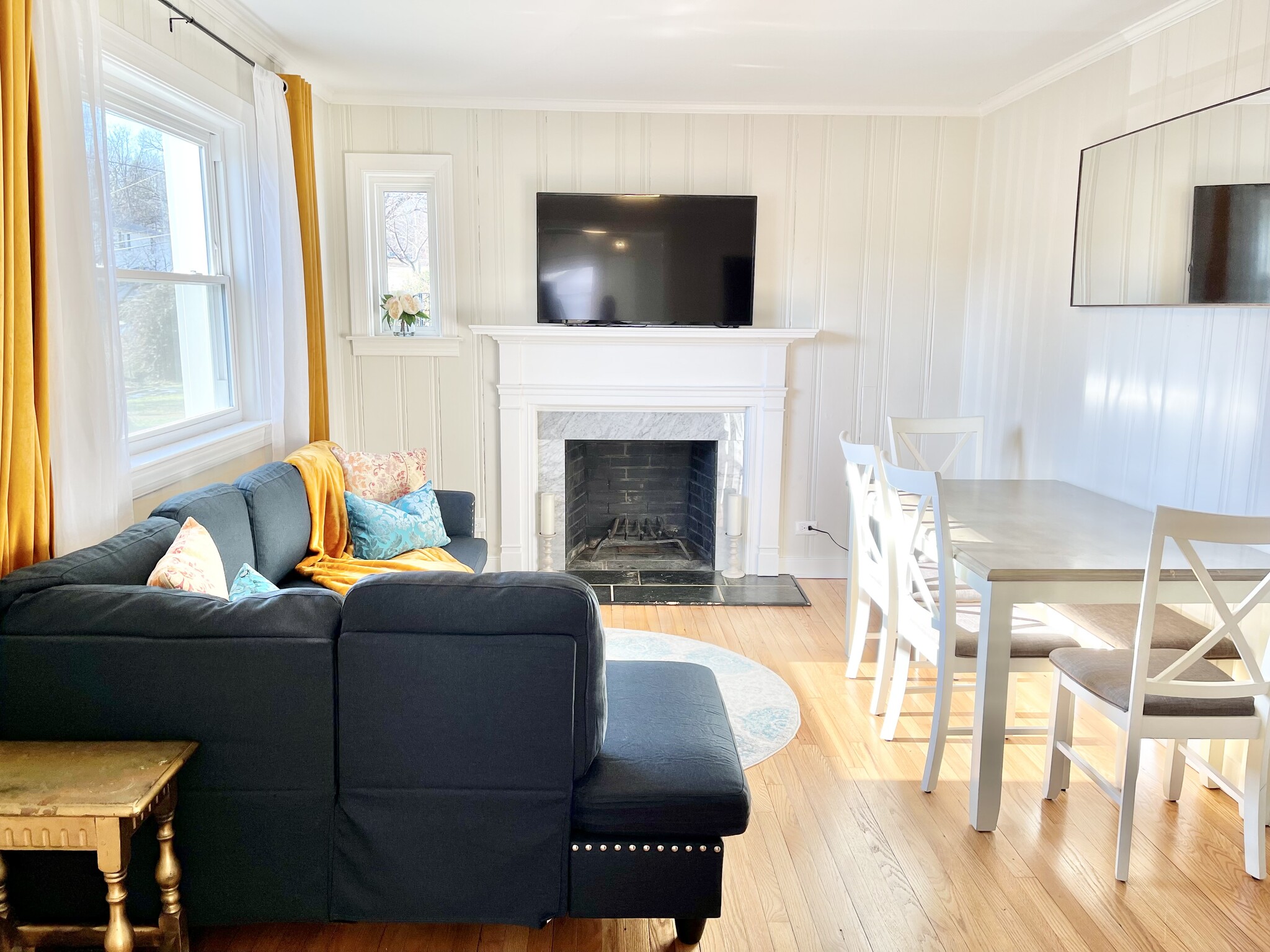 Building Photo - 1325 Willow Dr