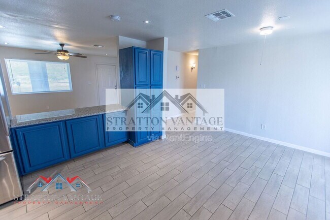 Building Photo - 11033 N Geronimo Dr