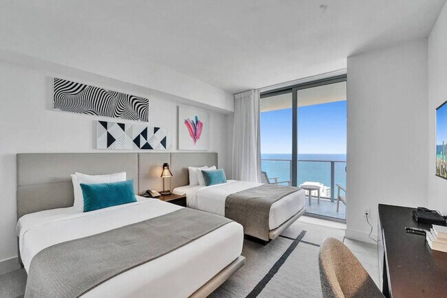 Building Photo - 4010 S Ocean Dr