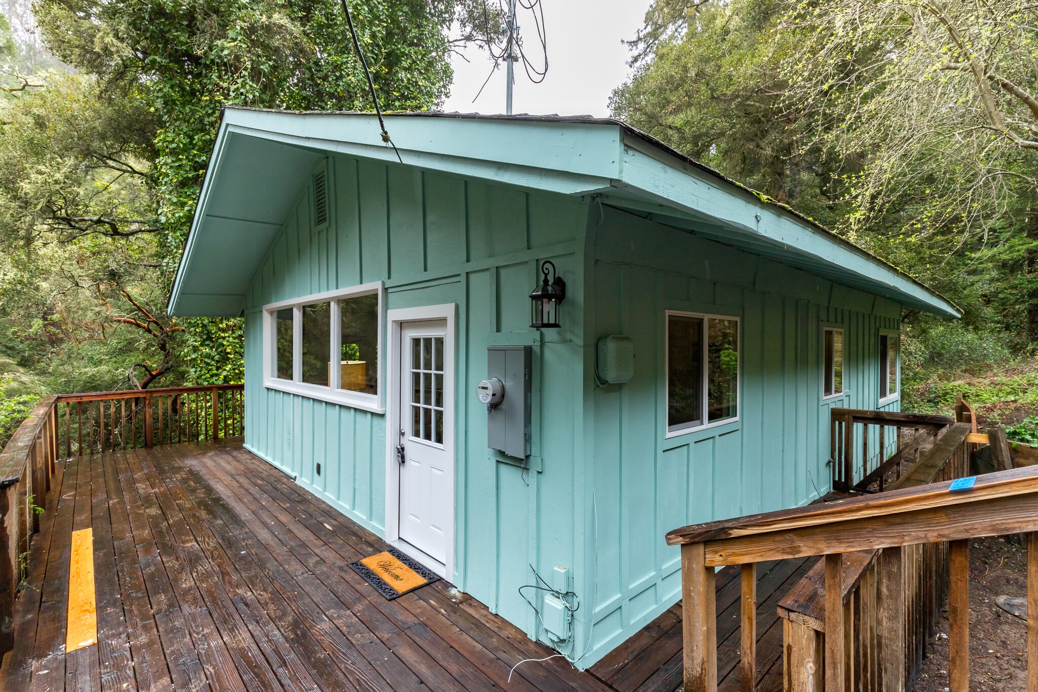 Building Photo - 665 Cathedral Dr