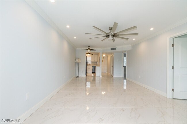 Building Photo - 501 Forest Lakes Blvd