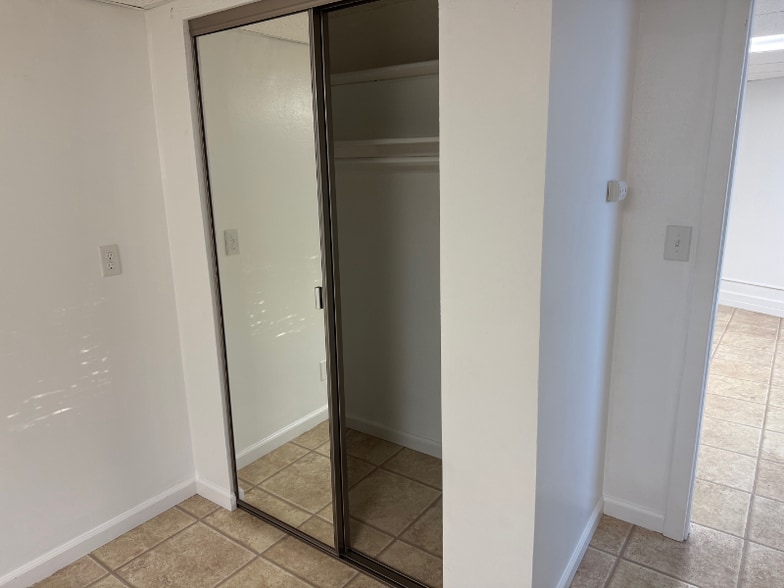 Building Photo - 190 Lubeck Rd